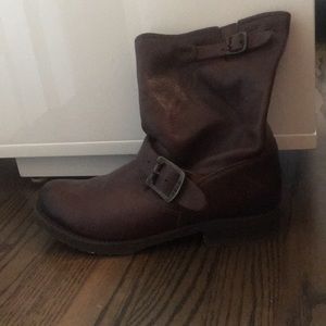 Chocolate brown ankle high Frye boots